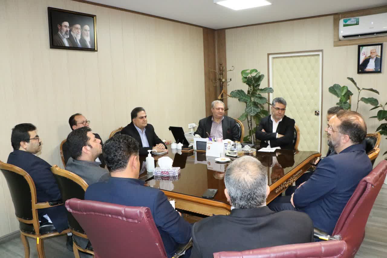بهره‌گیری از ظرفیت تعاونی‌ها، توسعه فعالیت‌های بازرگانی و تقویت تعامل با سازمان تعاون روستایی