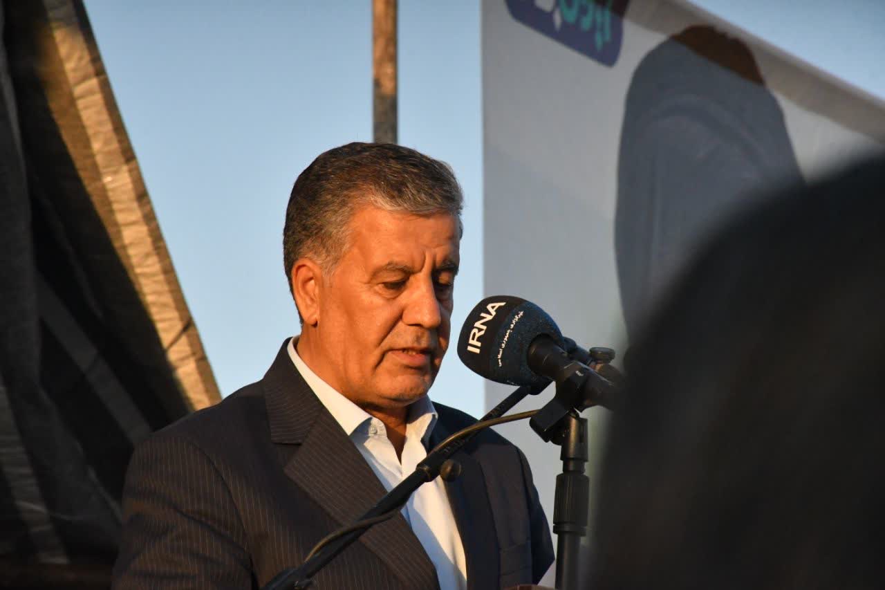 انگور می‌تواند نقطه اتصال کشاورزی و گردشگری در ملکان باشد / وجود ۲۴ نوع انگور در ملکان سرمایه‌ای برای توسعه اقتصادی و گردشگری این شهرستان است