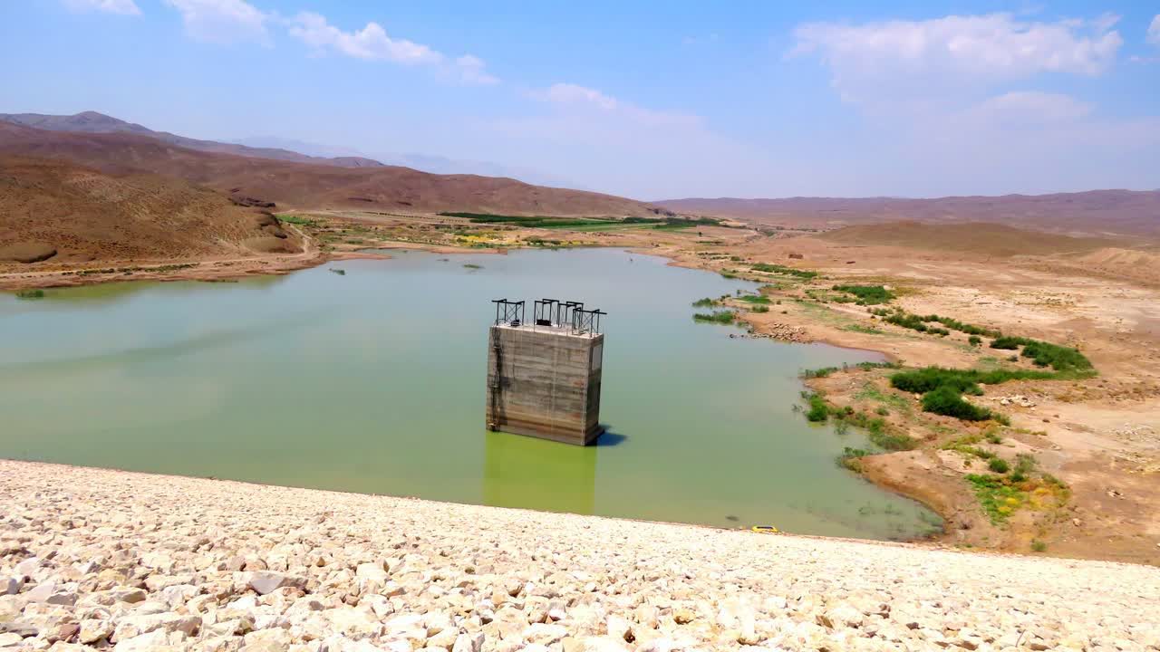 آمادگی سد مخزنی خوانسار خاتم برای مقابله با سیلاب ارزیابی شد