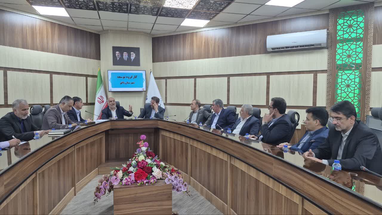 برنامه ریزی برای کشت الگویی رقم اقتصادی خرمای «مجول» در بافق؛ تأکید بر بهره‌گیری از قطب‌های ملی تحقیقات شتر و آبزیان آب‌های شور