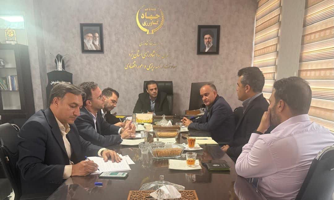 شتاب‌بخشی به تجهیز چاه‌های کشاورزی یزد به پنل‌های خورشیدی؛ تسهیل تأمین مالی با هم‌افزایی بنیادهای علوی و برکت