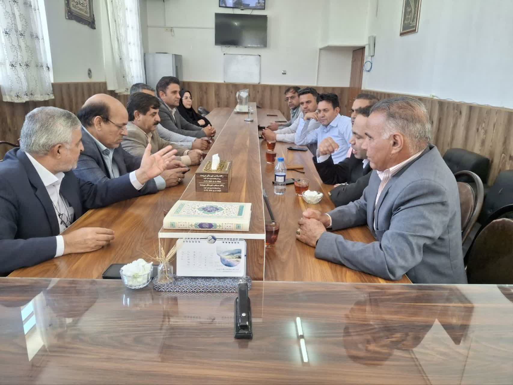 رفع موانع تولید و پاسخ به مطالبات کشاورزان مروست با جدیت پیگیری می‌شود